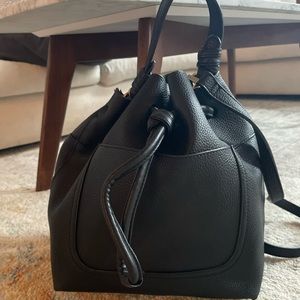 zara basic black faux leather bag